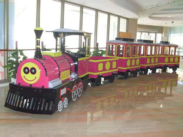 商場(chǎng)無(wú)軌小火車(chē)